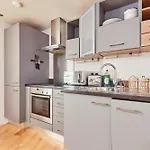 Modern Leeds (West Yorkshire)
