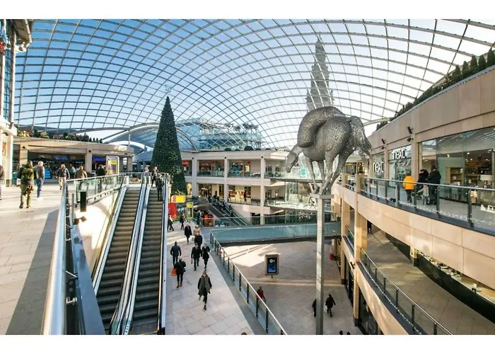 Modern Deluxe Dock Free Secure Parking