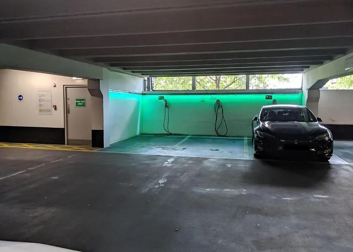 Apartment Modern Deluxe Dock Free Secure Parking