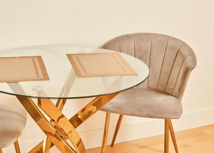 Apartment Modern Deluxe Dock Free Secure Parking