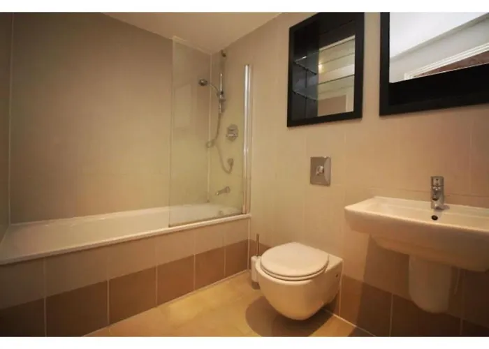 Modern Deluxe Dock Free Secure Parking