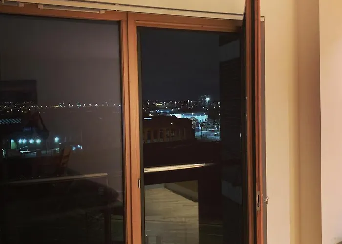 Modern Deluxe Dock Free Secure Parking Appartement Leeds (West Yorkshire)